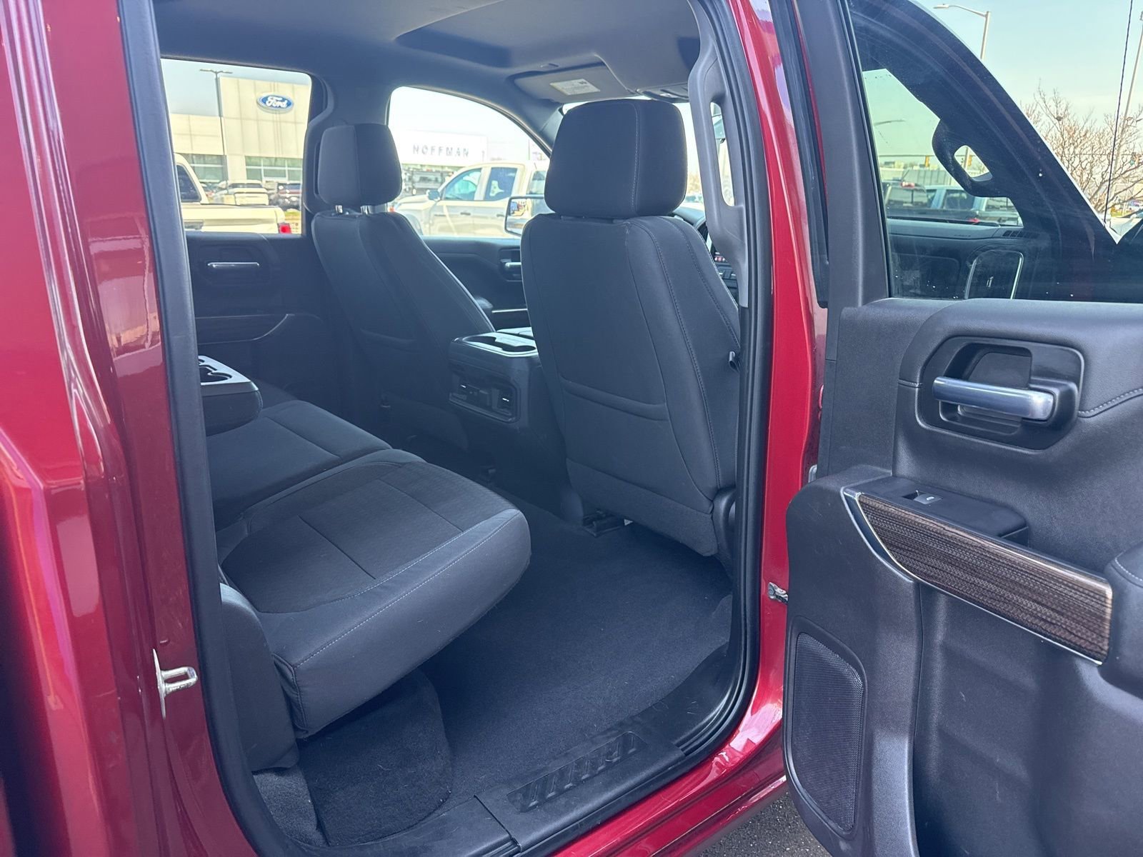 Used 2019 CAJUN RED TINTCOAT Chevrolet RST image 30