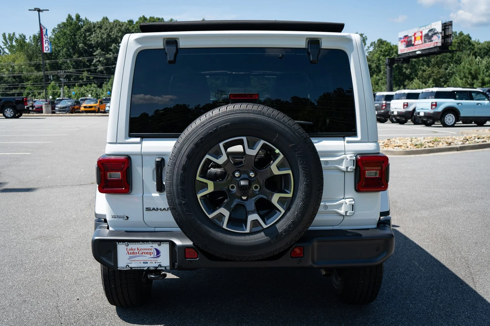 New 2026 White Jeep Sahara image 8