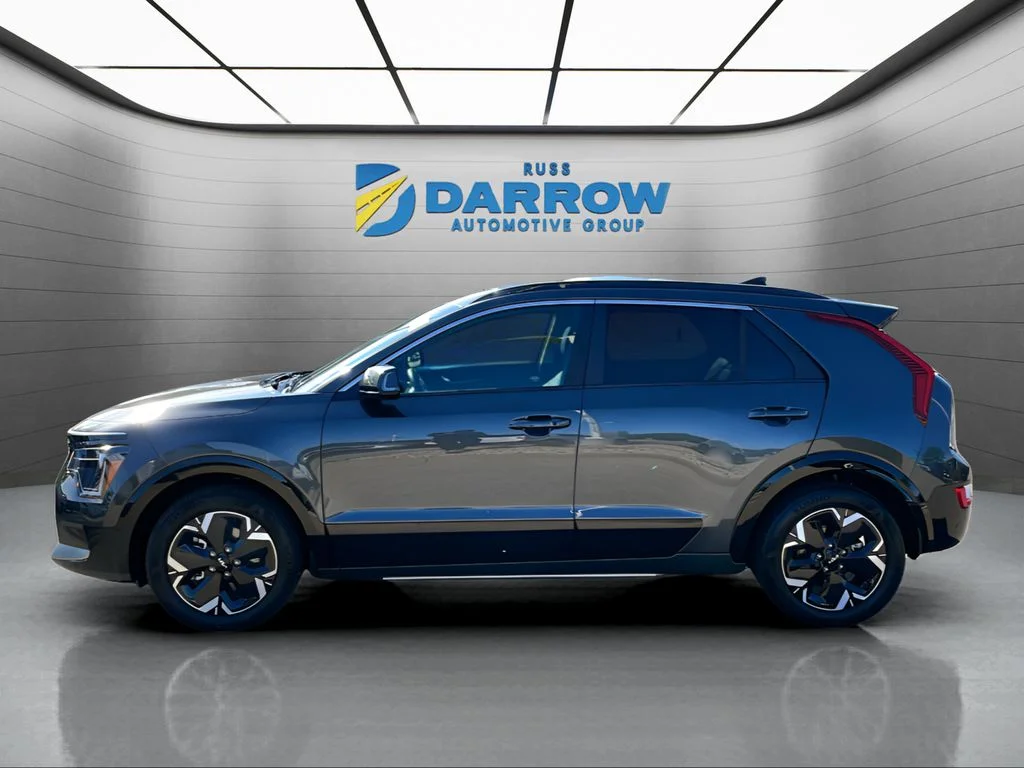 Used 2024 Kia Niro Wind with VIN KNDCR3L16R5109748 for sale in West Bend, WI