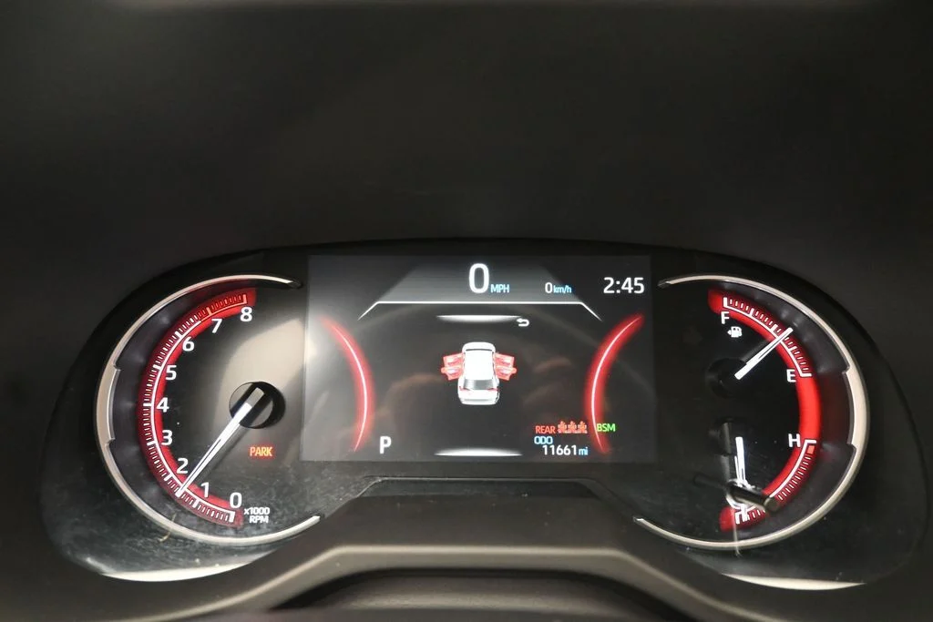 Used 2025 Silver Toyota LE image 19