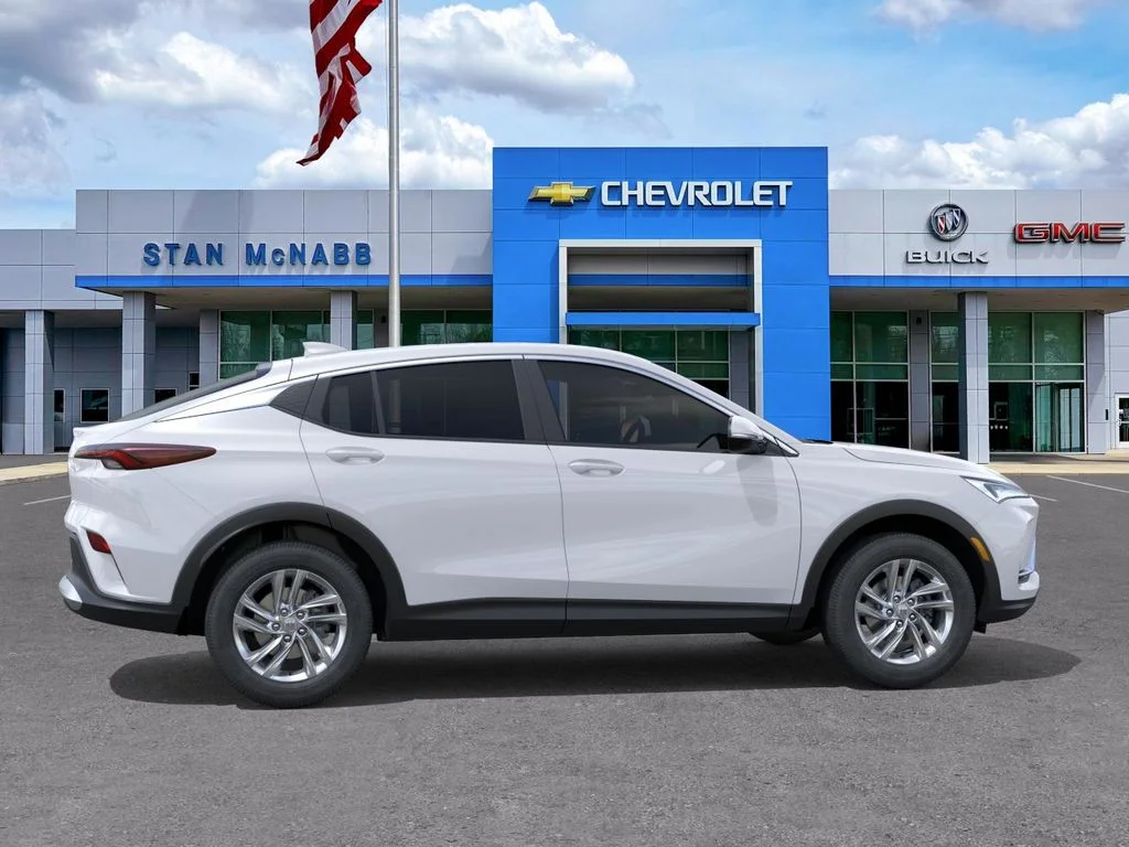 New 2026 Summit White Buick Preferred image 5