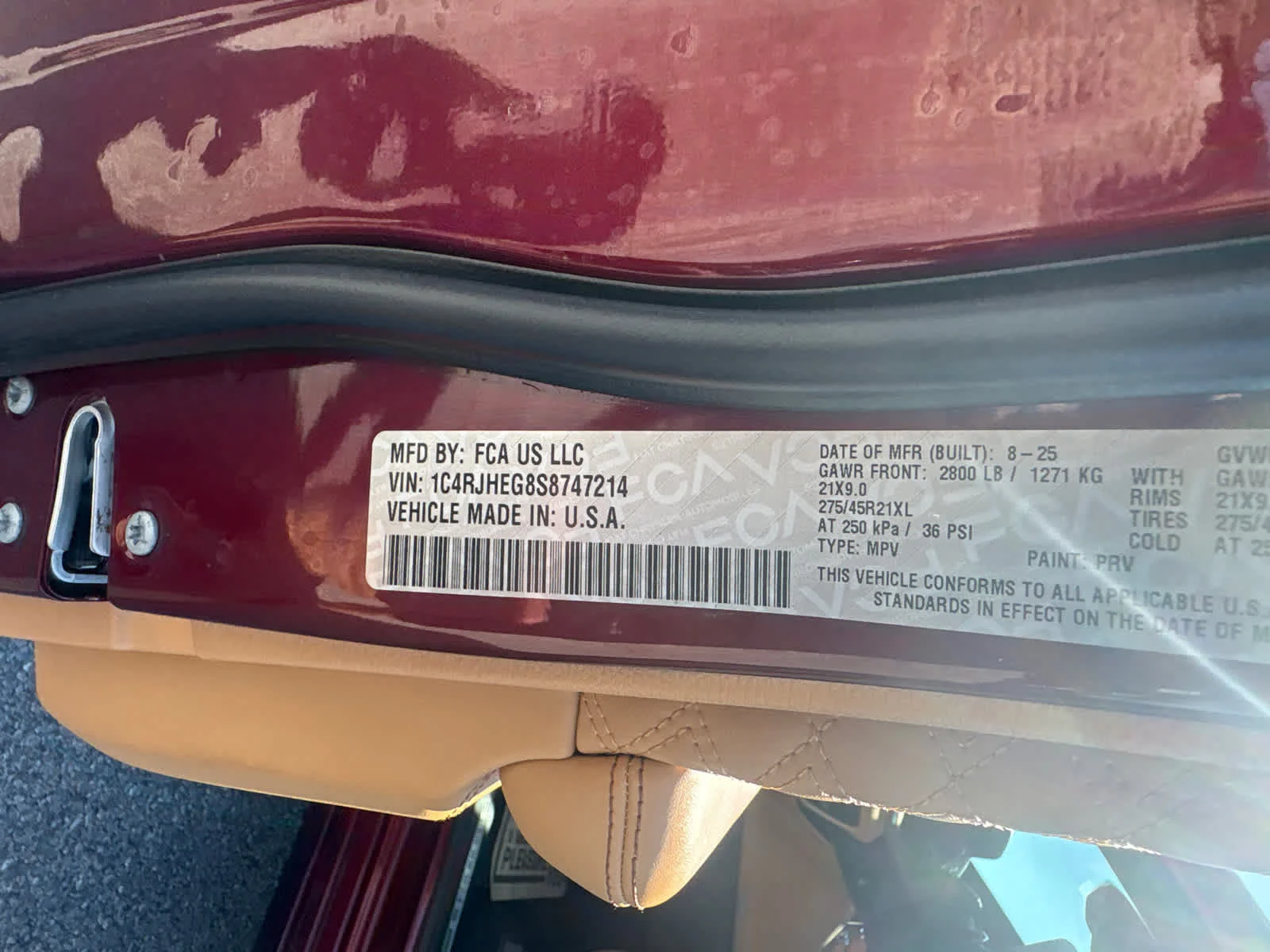 Used 2025 Velvet Red Pearlcoat Jeep Summit Reserve image 31