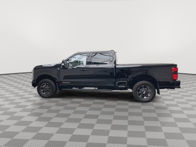 Used 2024 Agate Black Metallic Ford LARIAT image 44