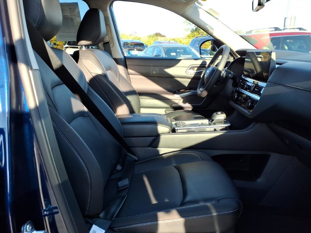 2026 Nissan Pathfinder SL - Photo 28
