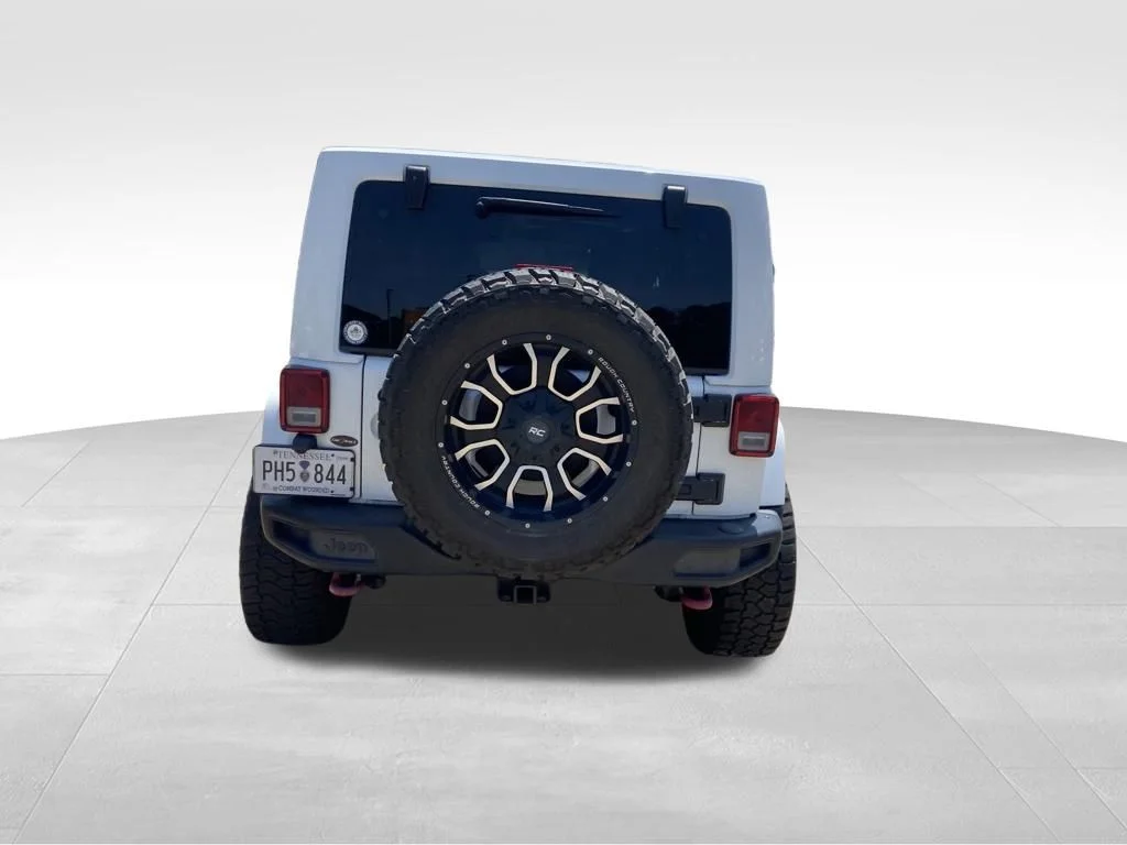 Used 2017 White Jeep Unlimited Rubicon image 18
