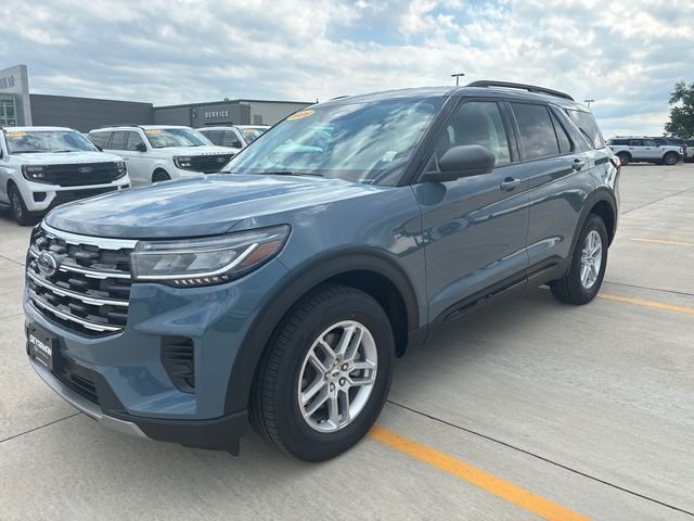 New 2026 Vapor Blue Metallic Ford Active image 8