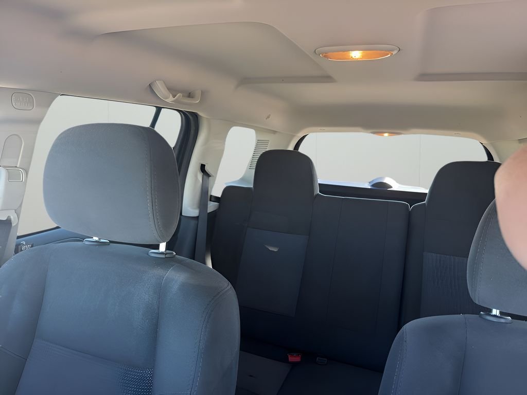 Used 2015 Granite Crystal Metallic Clearcoat Jeep Latitude image 30