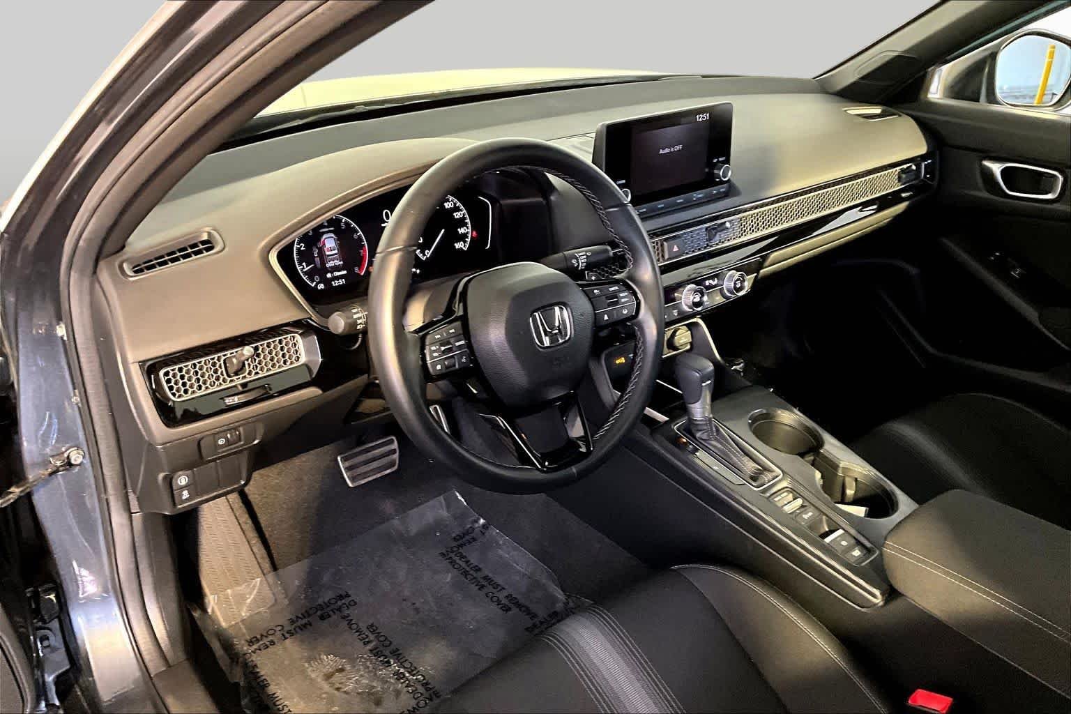 Used 2024 Meteorite Gray Metallic Honda Sport image 18
