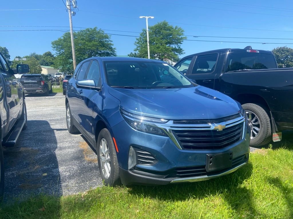 Used 2024 Lakeshore Blue Metallic Chevrolet LT image 1