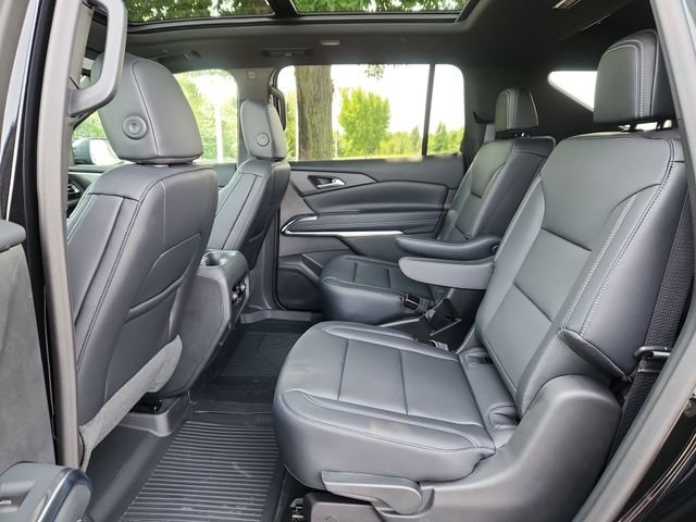2027 Chevrolet Traverse LT - Photo 15