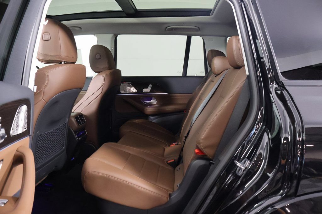 New 2026 Obsidian Black Metallic Mercedes-Benz GLS 450 image 17