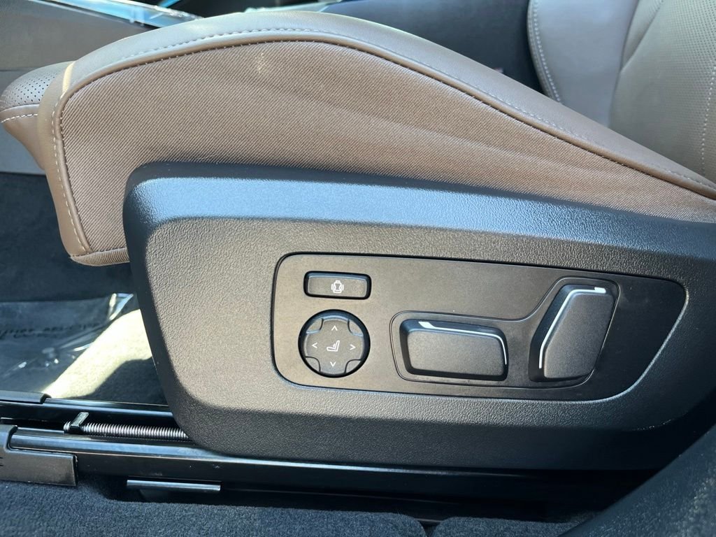 Used 2026 Dark Graphite Metallic BMW 30 xDrive image 12