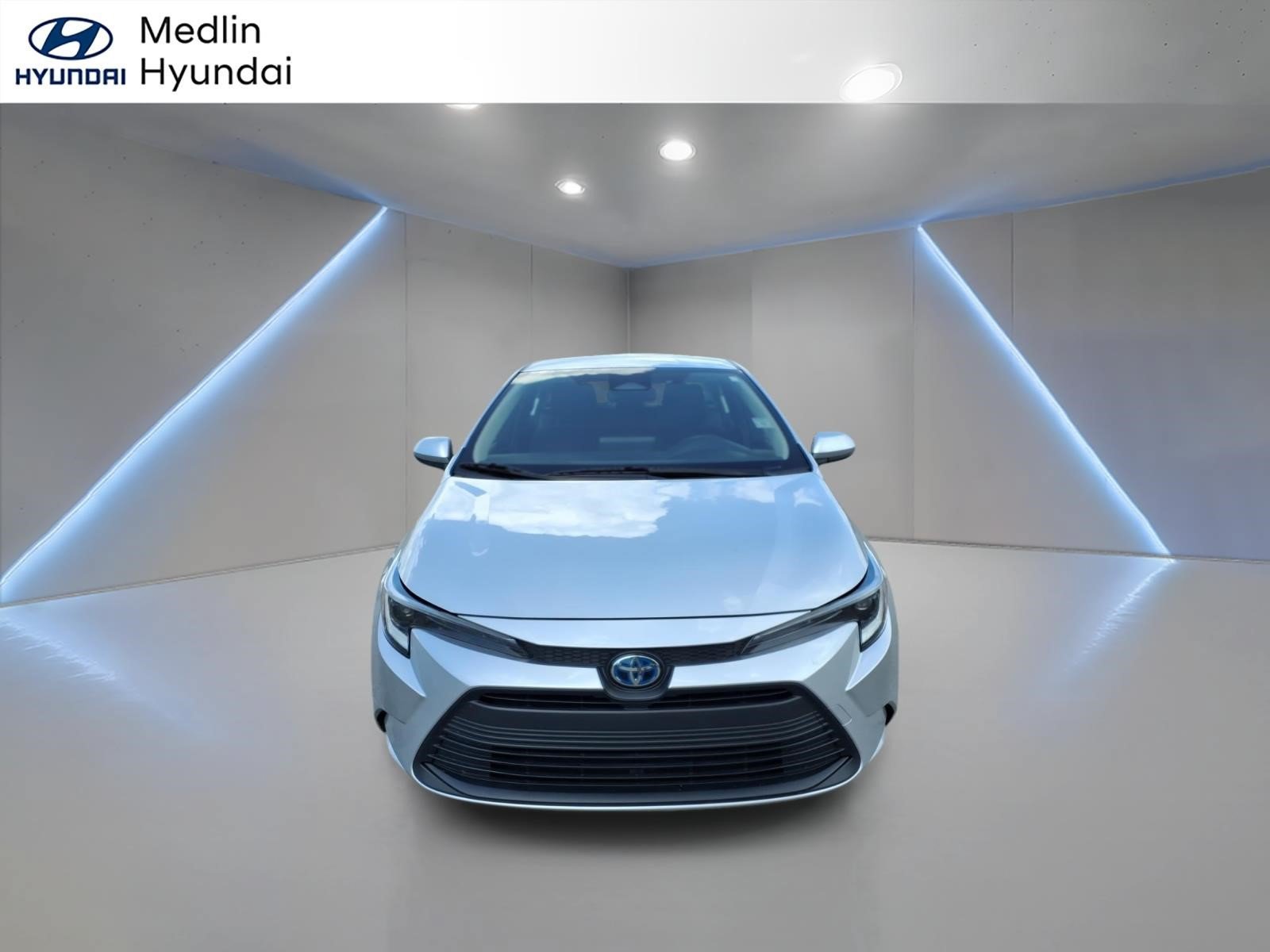 2023 Toyota Corolla LE - Photo 8