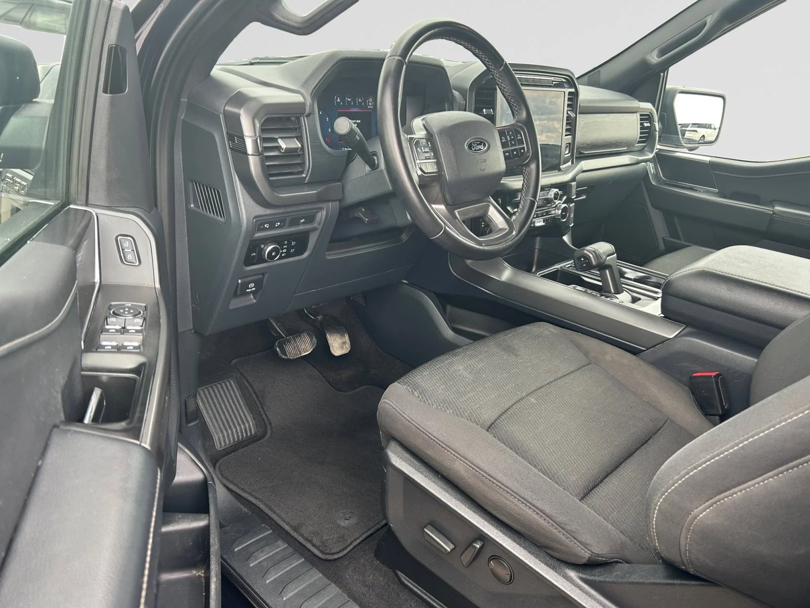 Used 2024 ANTIMATTER BLUE Ford XLT SuperCrew   EcoBoost™ image 13
