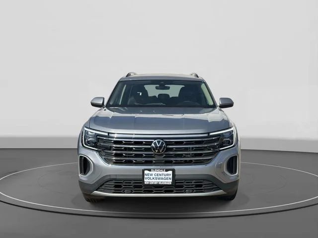 New 2026 Silver Volkswagen 2.0T SE image 2