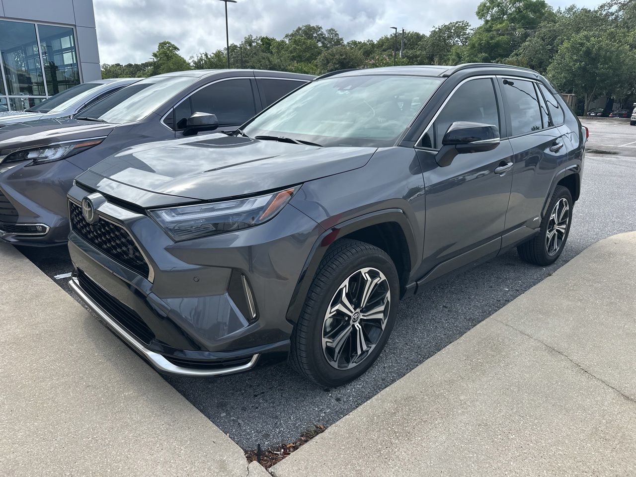 Used 2025 Gray Toyota XSE image 1