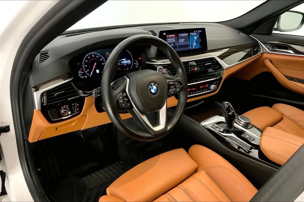 Used 2019 Mineral White Metallic BMW  image 21