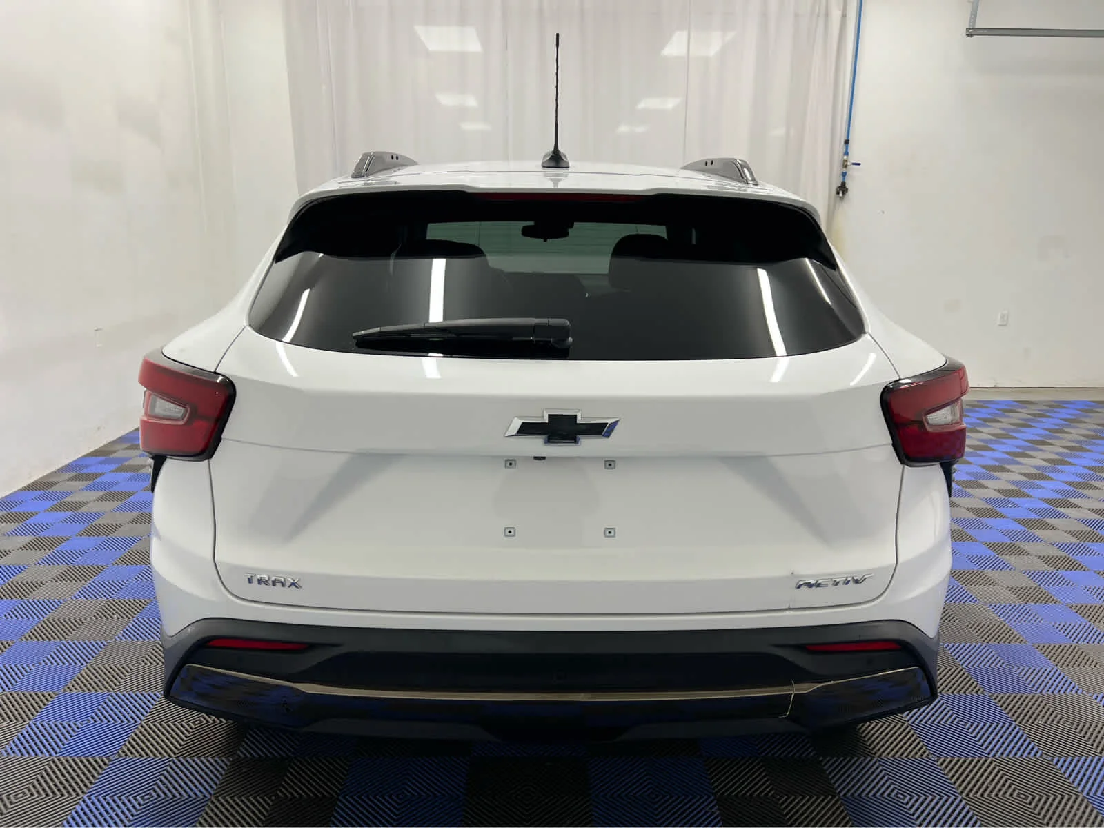 Used 2024 Summit White Chevrolet ACTIV image 6