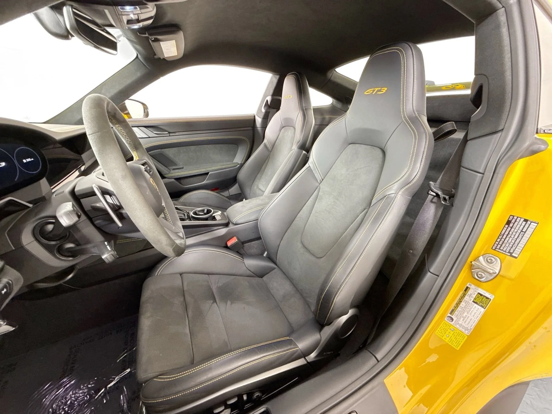 Used 2022 Speed Yellow Porsche GT3 image 9
