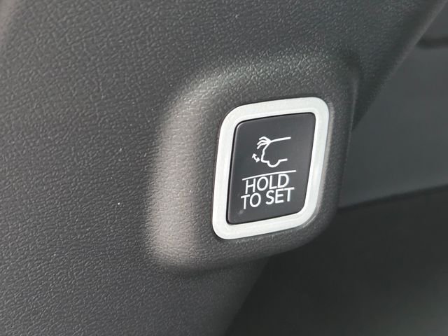 New 2026 Red Hot Pearl-Coat Exterior Paint Jeep Limited image 28