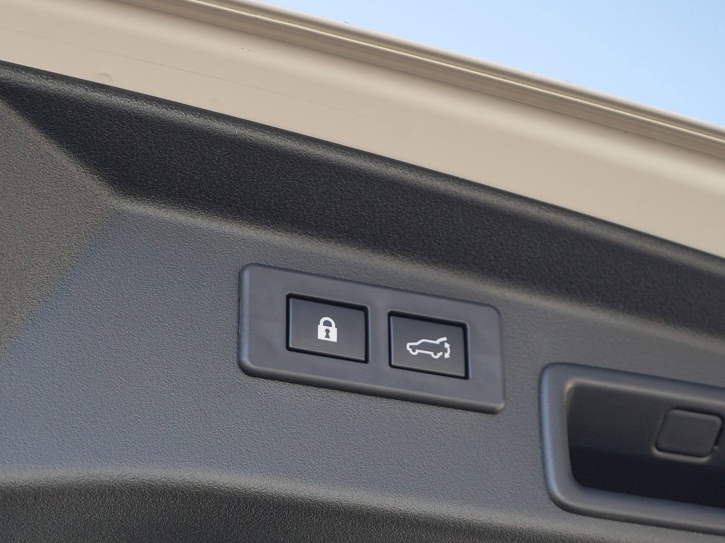 2026 Subaru Outback Wilderness - Photo 9