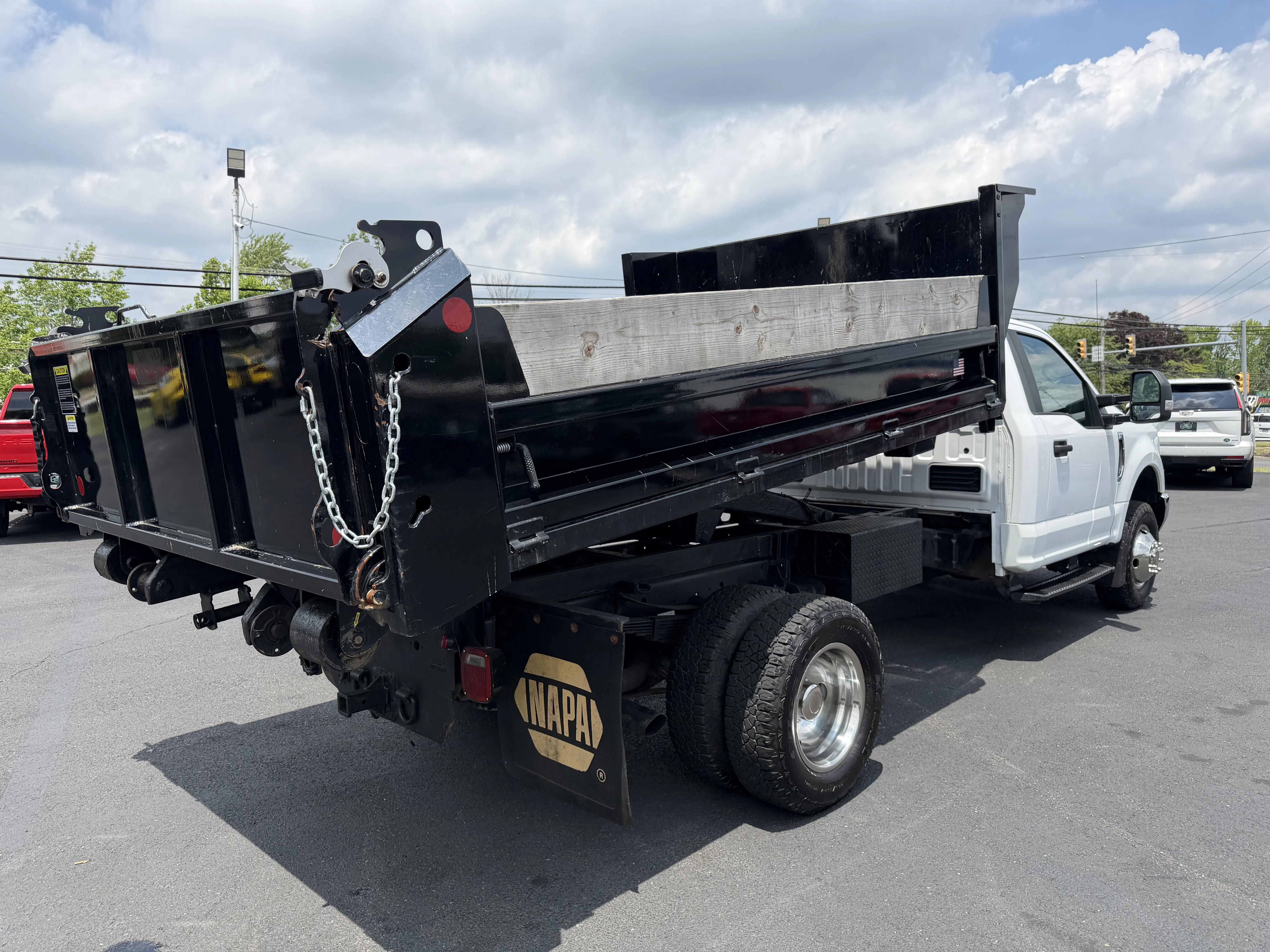 Used 2017 Oxford White   Z1 Ford XL image 3