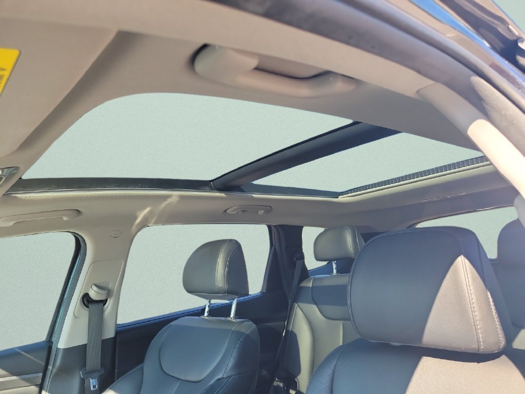 Certified Used 2023 Gray Hyundai SEL image 17