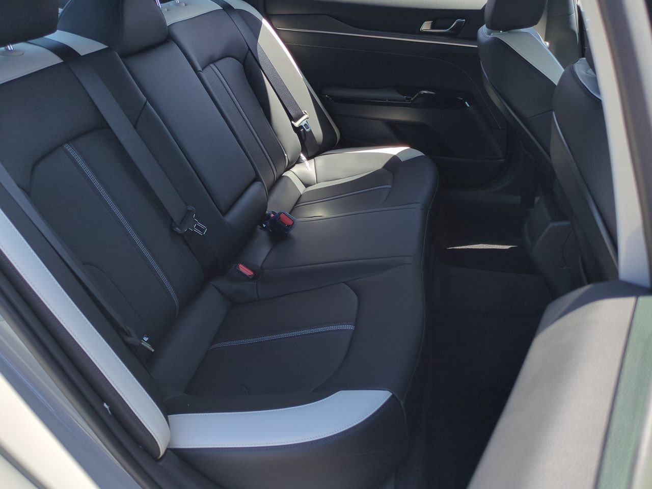 2026 Kia K5 GT-Line - Photo 26