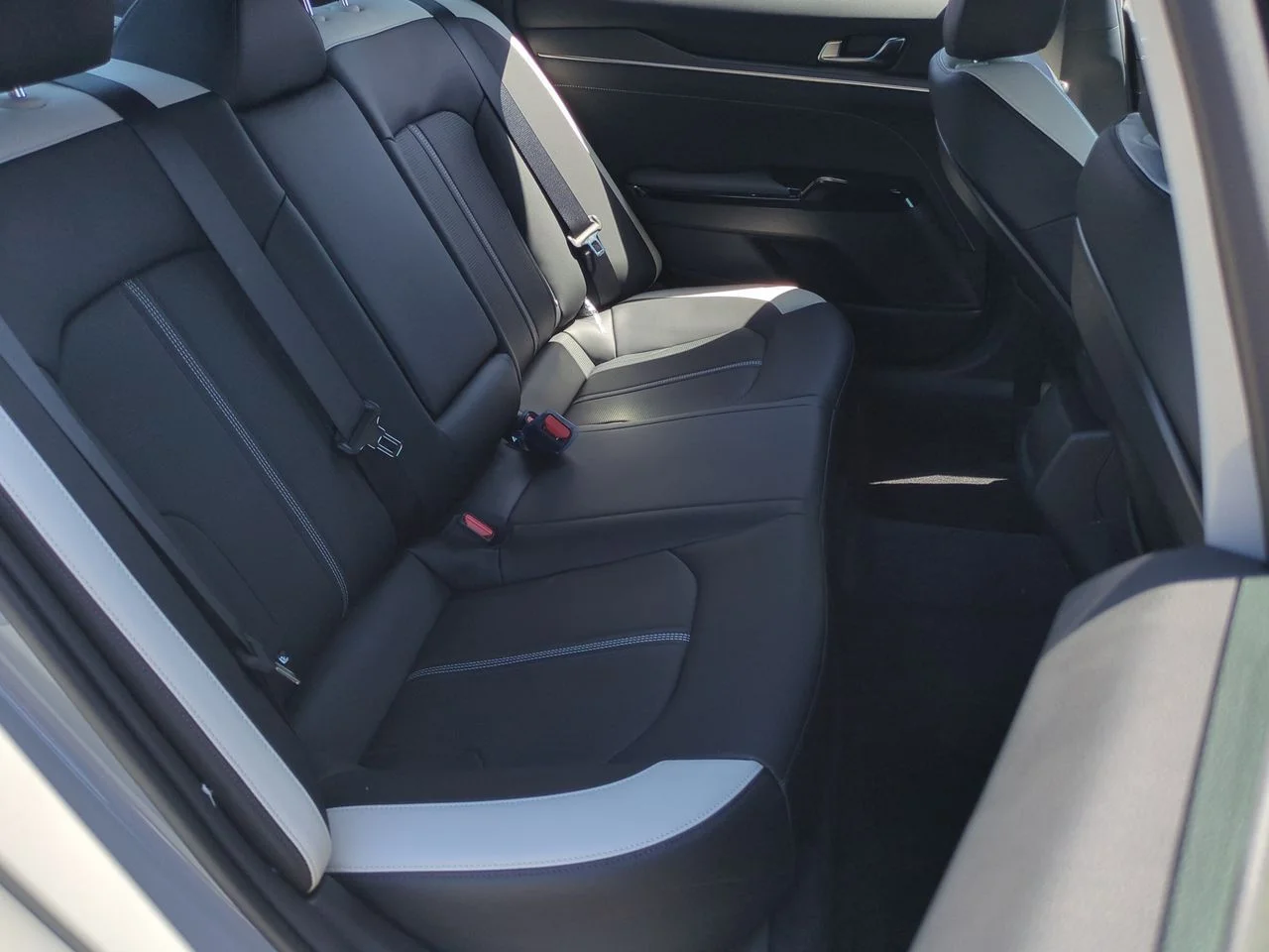 2026 Kia K5 GT-Line - Photo 26
