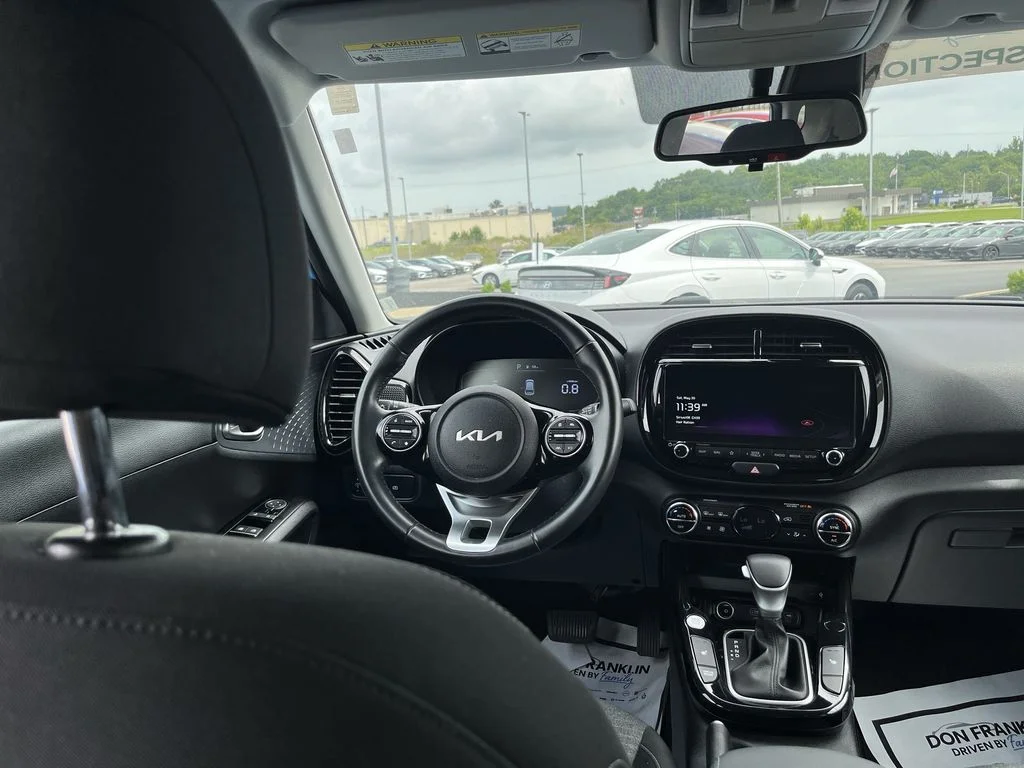 Used 2023 Blue Kia EX image 15