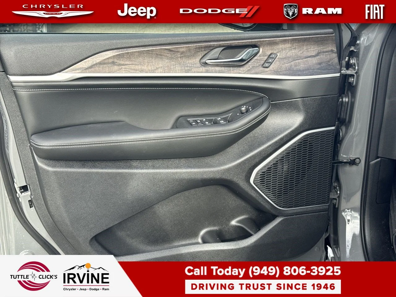New 2027 Sting-Gray Clear-Coat Paint Jeep Limited Reserve image 27