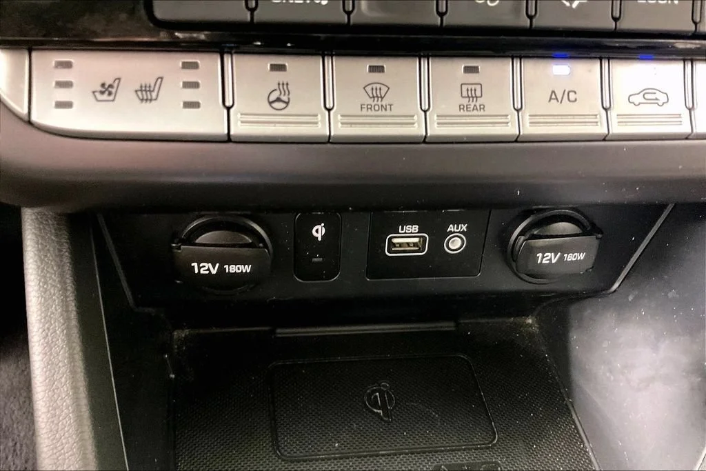 Certified Used 2019 Silver Hyundai Limited image 15