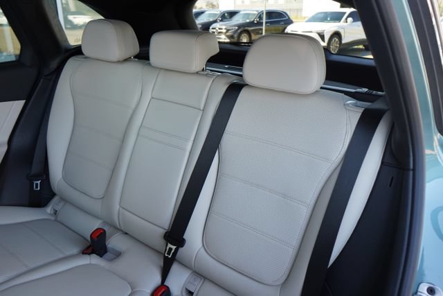 New 2026 Verde Silver Metallic Mercedes-Benz GLC 300 image 61