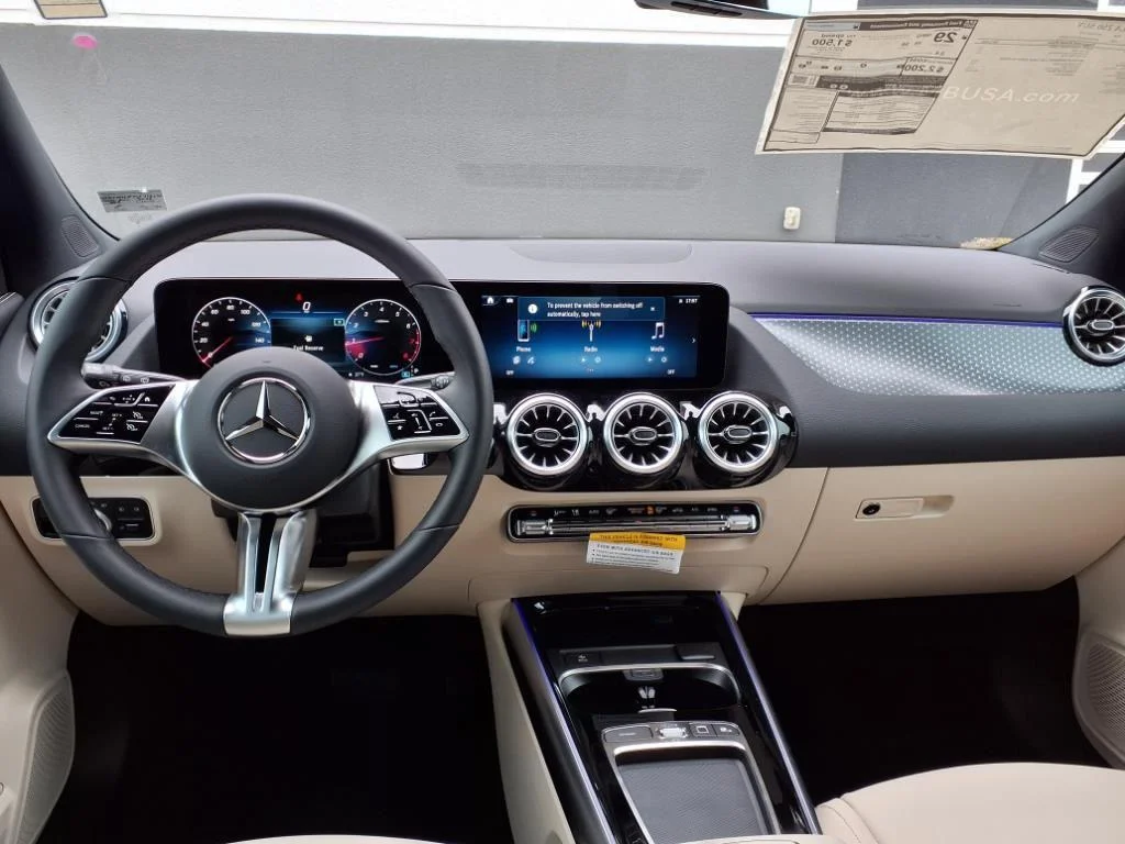 2025 Mercedes-Benz GLA GLA250 - Photo 13