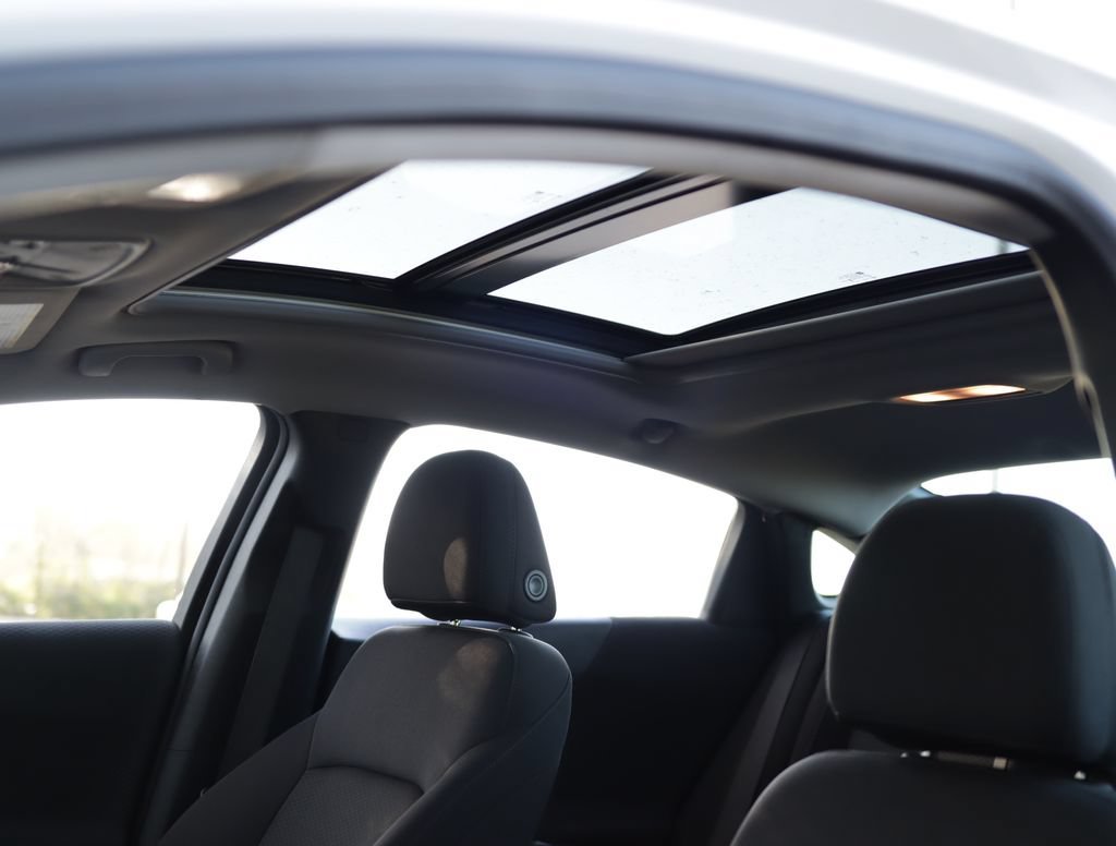 Used 2023 Summit White Chevrolet LT image 21
