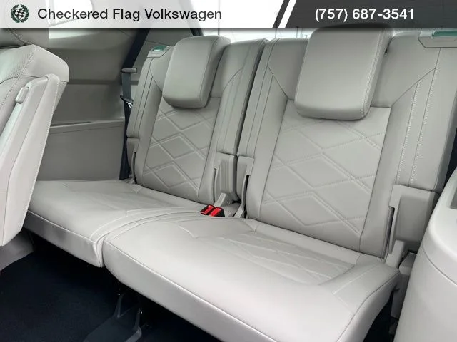 New 2026 Green Volkswagen 2.0T SE w/Technology image 27