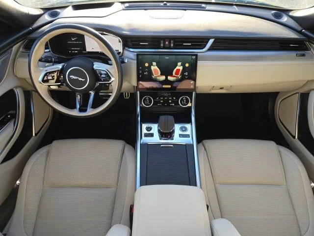 Used 2024 Blue Jaguar R-Dynamic SE image 11