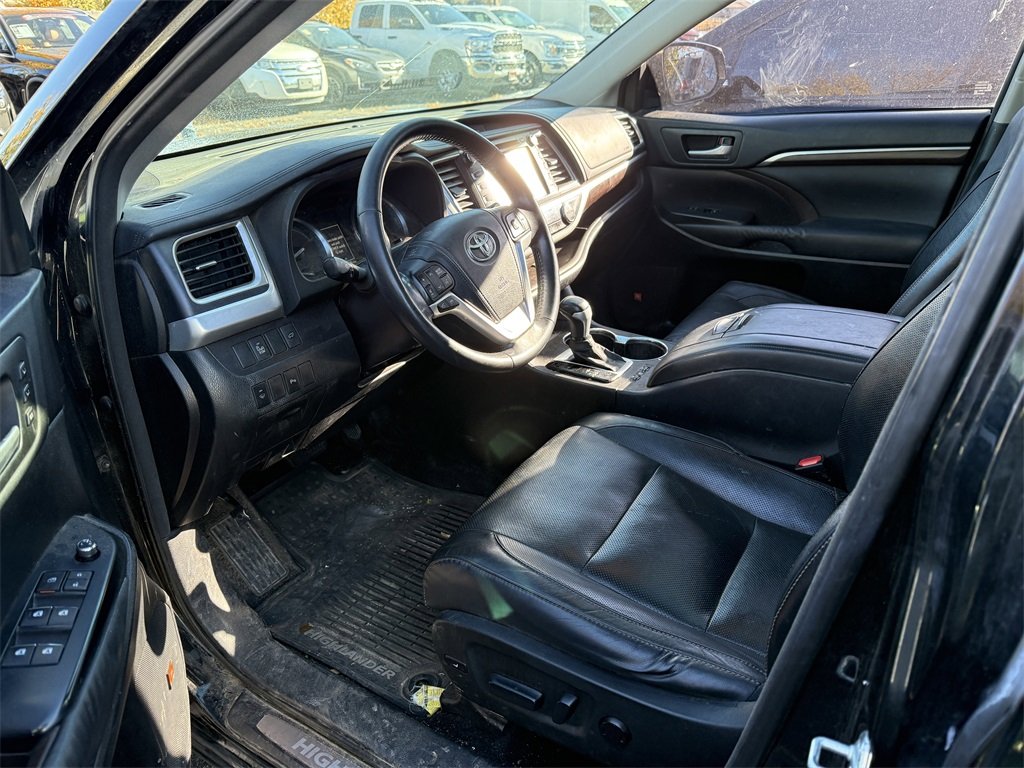 2015 Toyota Highlander Hybrid Limited photo 3