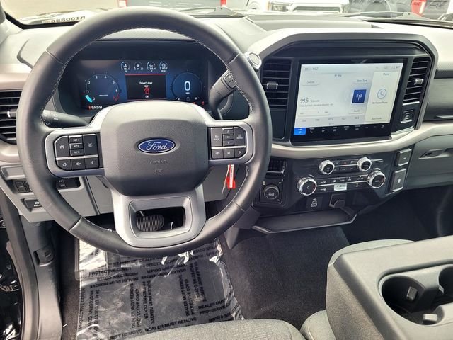 Used 2025  Ford XLT image 9