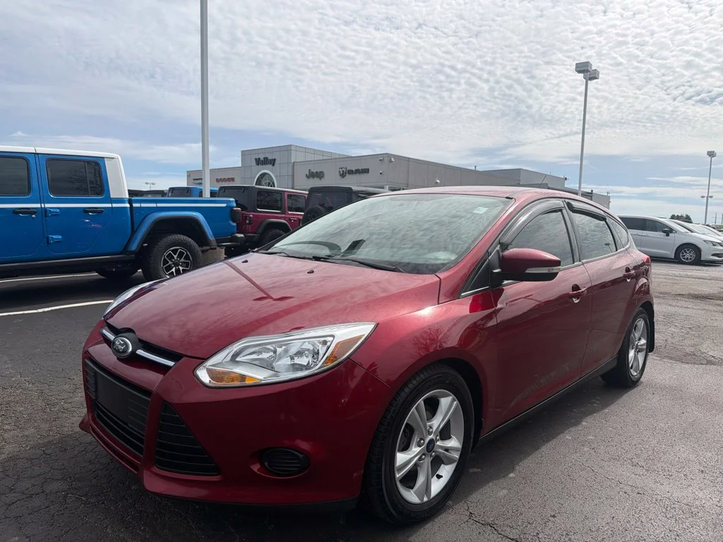 Used 2014 Ford Focus SE with VIN 1FADP3K25EL438490 for sale in Pataskala, OH