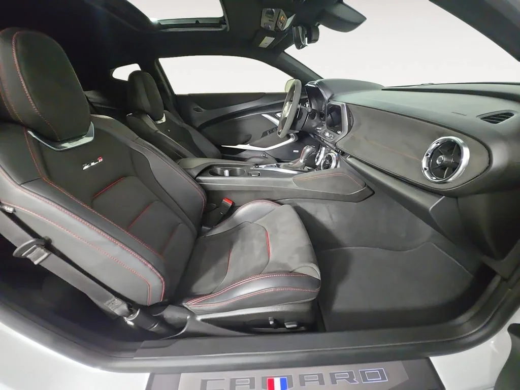 Used 2022 Summit White Chevrolet ZL1 image 16