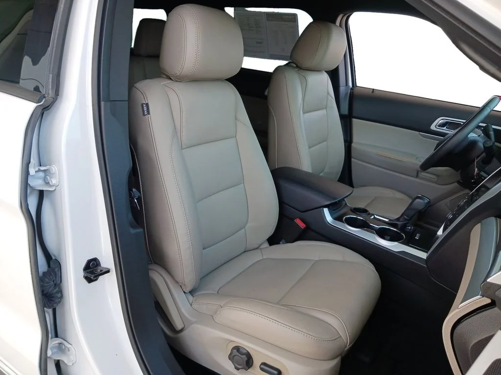 Used 2015 White Ford XLT image 27
