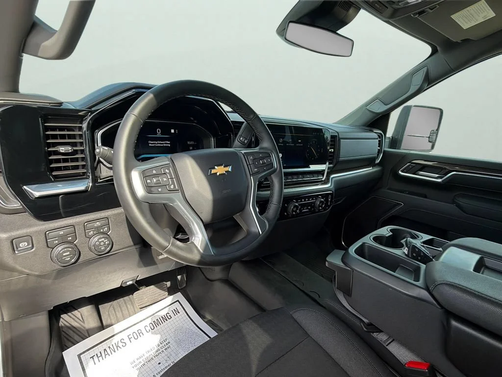 Used 2026 Summit White Chevrolet LT image 34