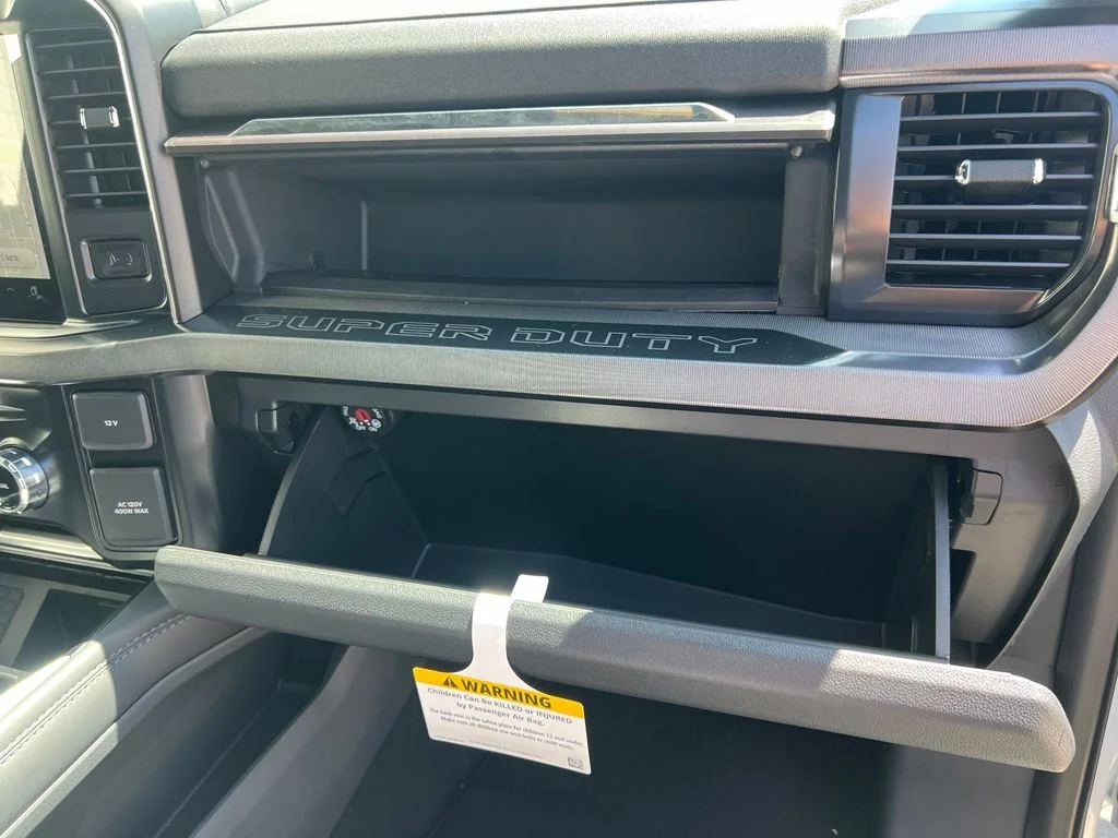 New 2026 Star White Metallic Tri-Coat Ford F-250® Platinum® image 28