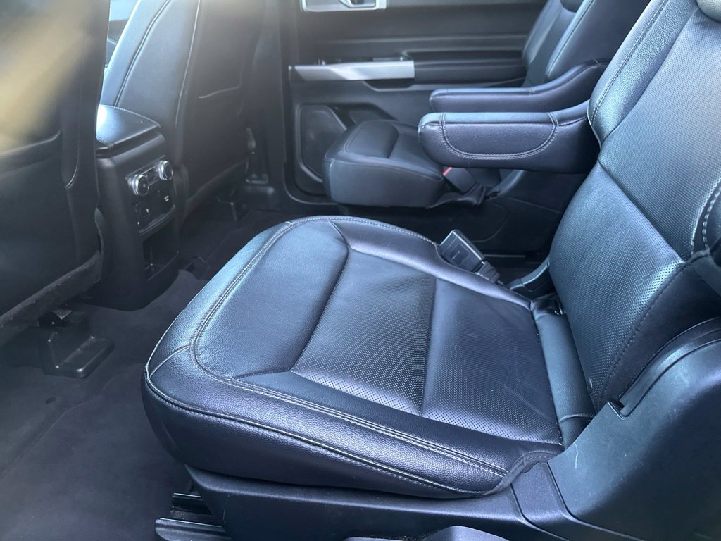 Used 2021 Silver Ford Limited image 9