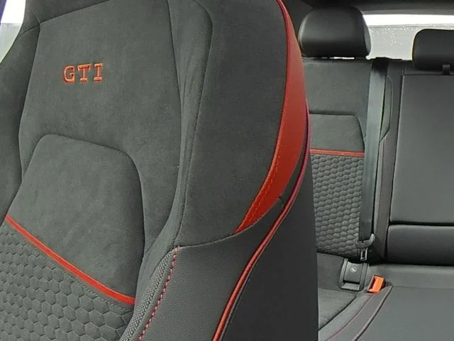 2026 Volkswagen Golf GTI SE - Photo 40