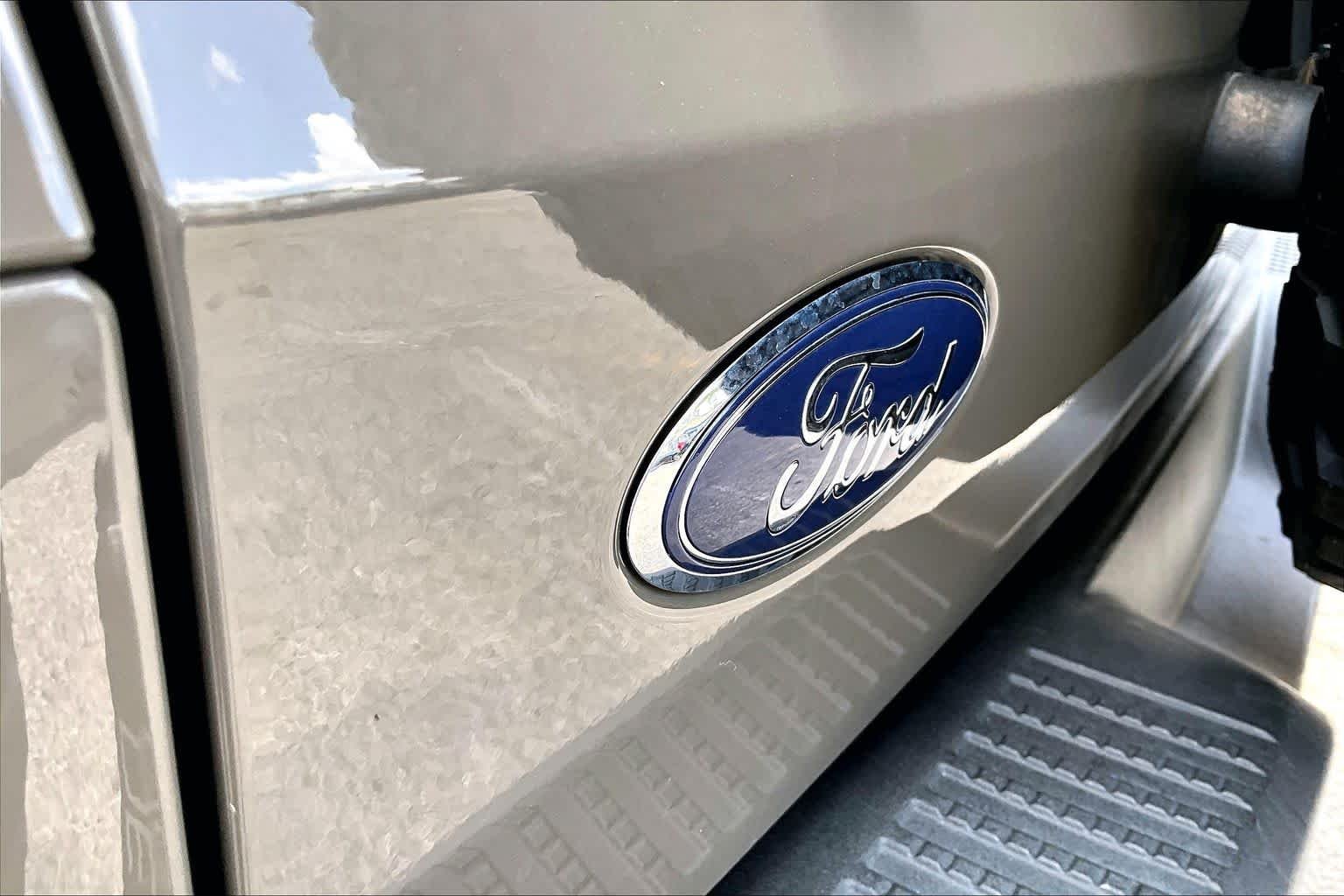 Certified Used 2025 Gray Ford Badlands image 31