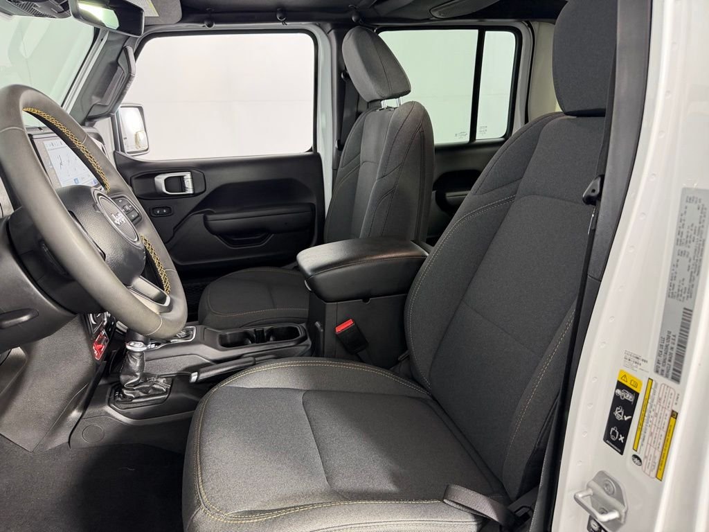 Used 2024 White Jeep Willys image 22