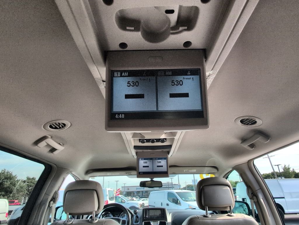 Used 2012 Gray Chrysler Touring-L image 14