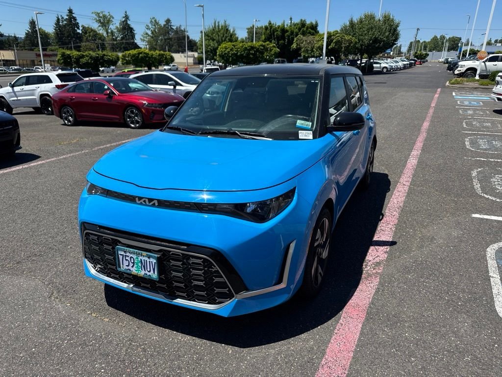 Used 2023 Surf Blue w/Black Roof Kia GT-Line image 3
